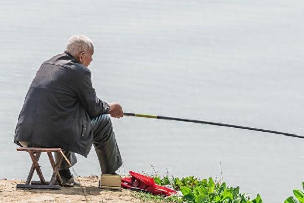 天冷了能不能钓甲鱼，可以垂钓但难度较大